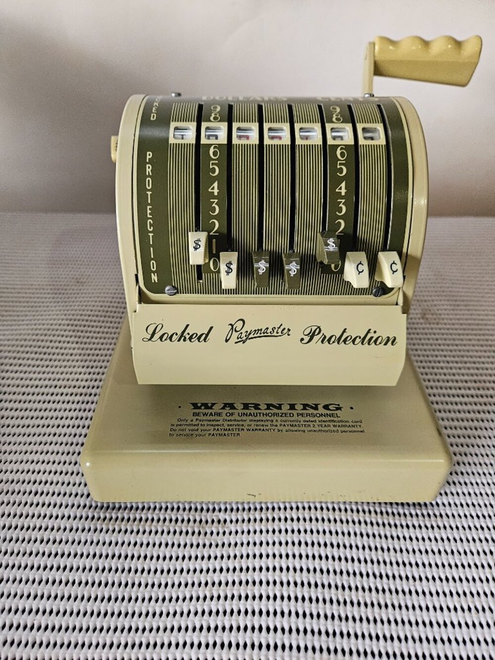 Vintage Paymaster Cheque writer machine x-550, mint condition with key L 1